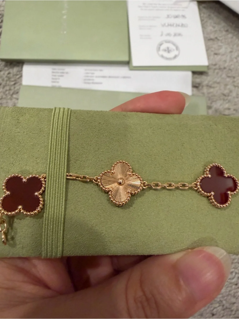 Van Cleef & Arpels Gold Bracelet - Picture 3 of 6